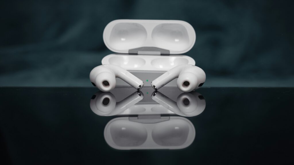 25024 ta airpods endechetai na perilamvanoun syntoma parakolouthisi kardiakou rythmou ensomatome6770560b9c987